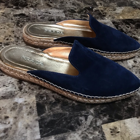 Prada slip ons - Picture 1 of 4